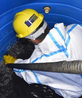 roof-top-plastic-water-tank-cleaning-1024x682